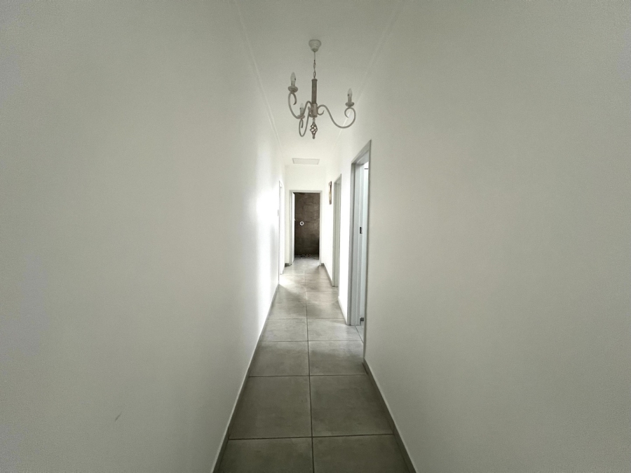 4 Bedroom Property for Sale in Vredenburg Western Cape